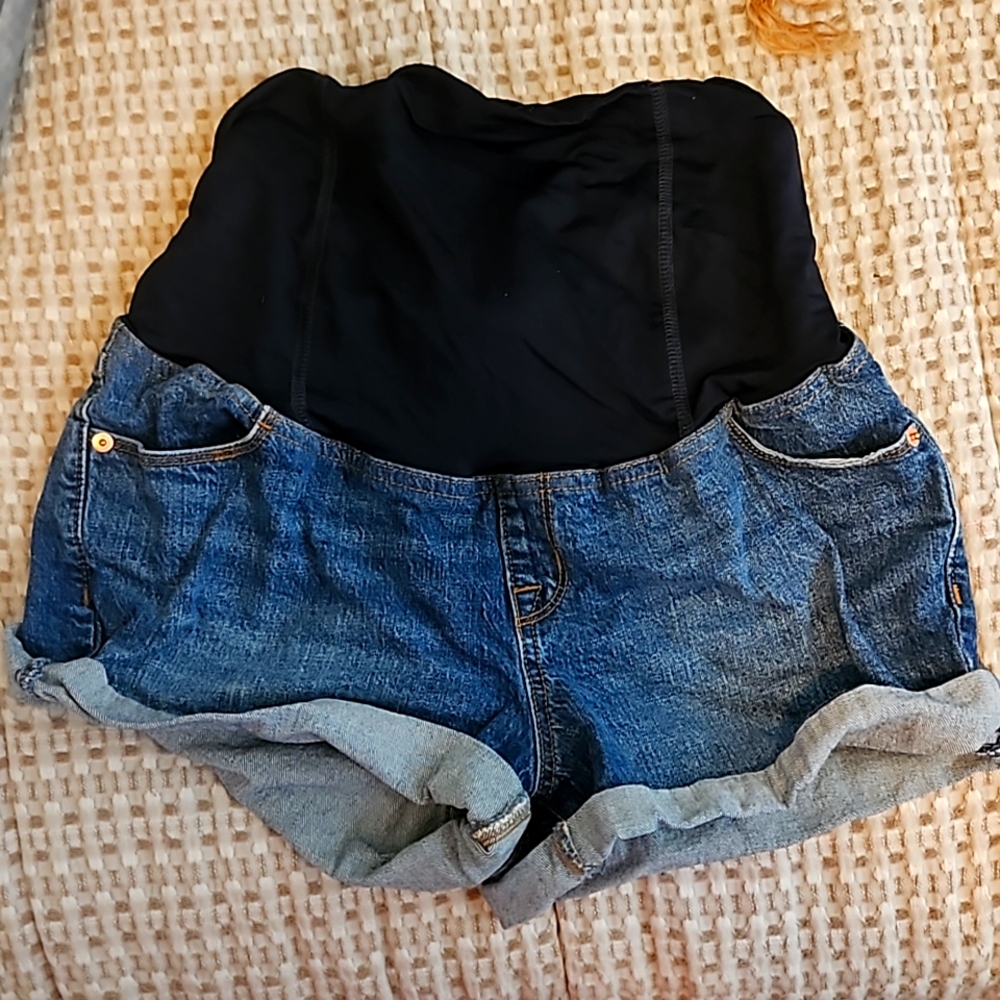 Maternity shorts denim size 8 comfortable dark blue distressed cuffed